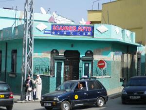 2100 les portes de bel-air juste avant l'ancien passage a niveau  de la rue mirauchaux